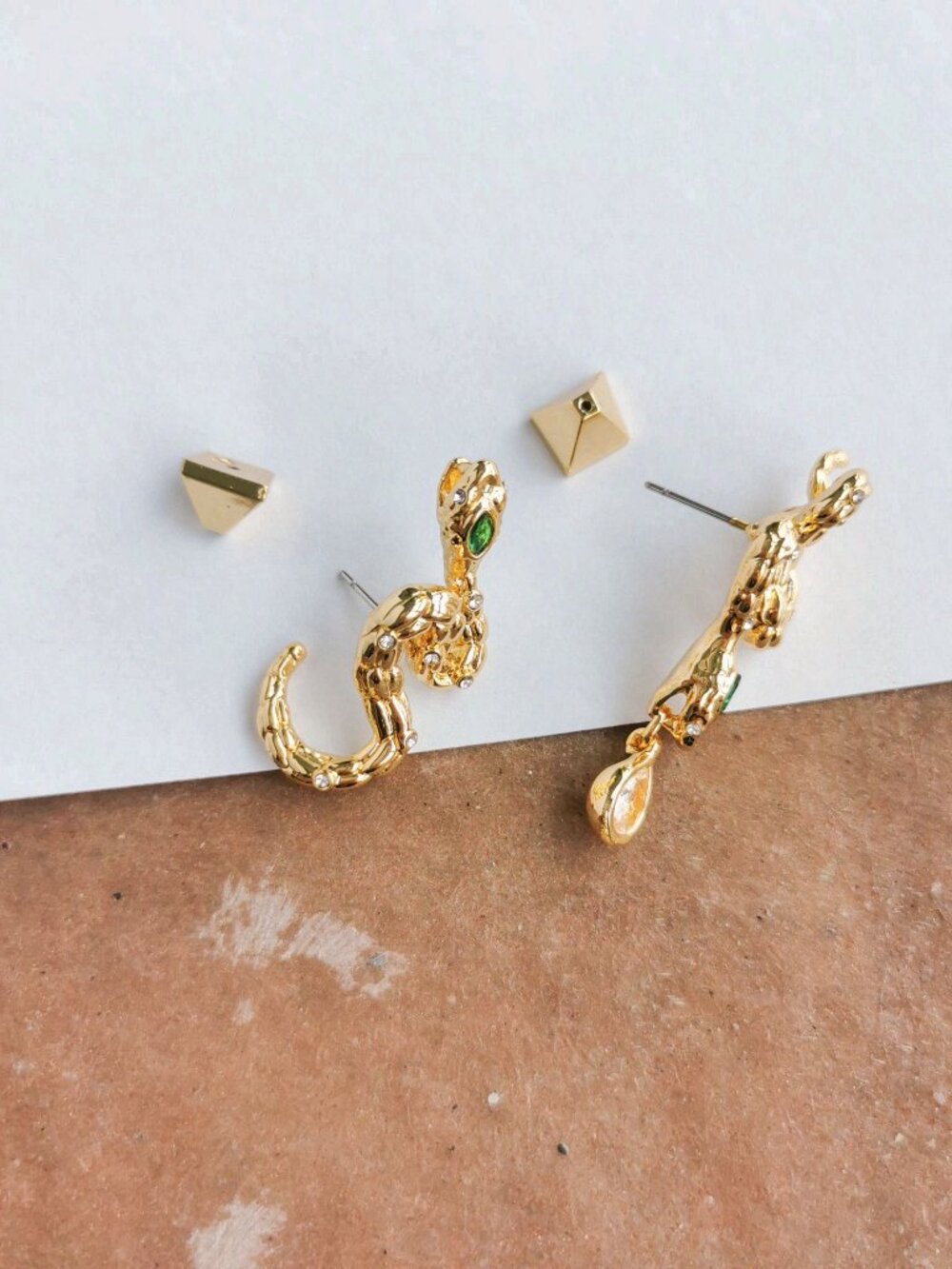 Alexis Bittar Aquatic Dreams Snake Green Crystal Earrings Gold - Picture 2 of 4